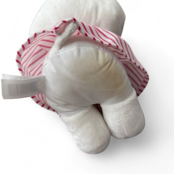 2013 Hello Kitty Plushie - Picture 4 of 5